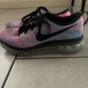 Nike Air Max Women Size 6